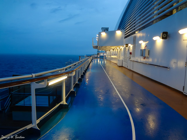 The jogging track at dusk (the best time to use it!)