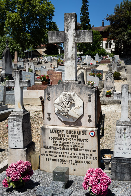 Fallen Aviator:  Cimetière de Ferney-Voltaire